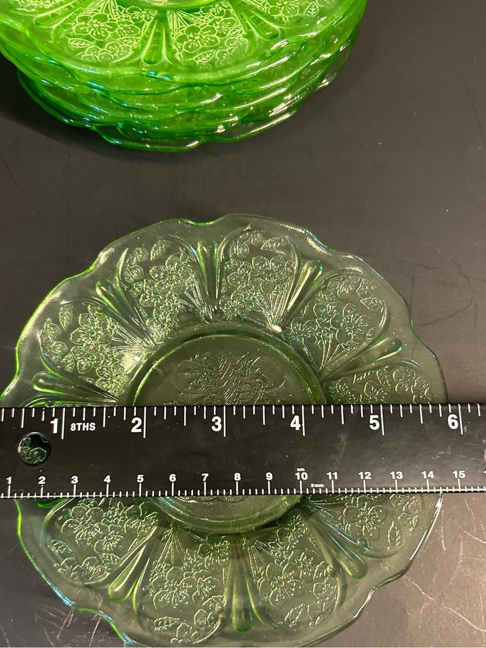 Jeannette Glass Cherry Blossom Uranium 6” Plates Set of 8 Vintage UV Glow - Picture 8 of 8